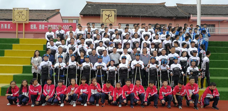 刻苦训练篮球时如何避免受伤的建议_0
